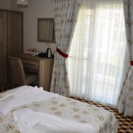 Bed & Breakfast Rose Garden Boutique