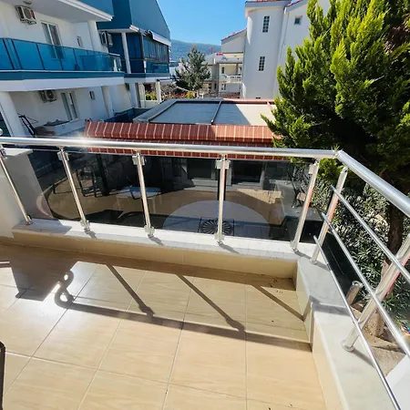 Rose Garden Boutique Bed & Breakfast *