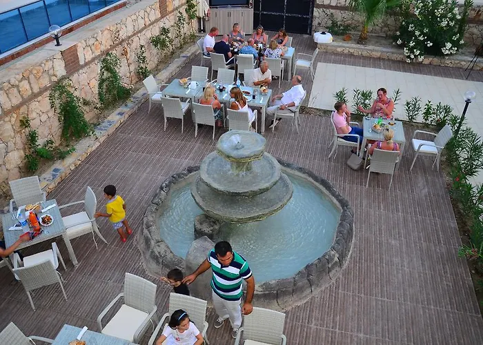 Rose Garden Boutique *